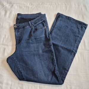 Kut from the Kloth women's 20W Baby Bootcut jeans, lots of stretch VGUC